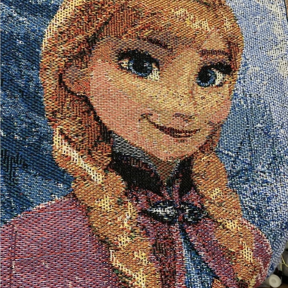 Disney Frozen Throw Blanket Tapestry Woven Elsa Olaf Anna Fringe - Picture 6 of 7